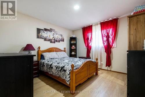 940 Stone Church Road E, Hamilton (Templemead), ON - Indoor Photo Showing Bedroom