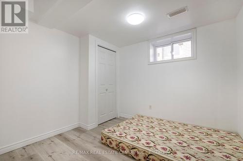 940 Stone Church Road E, Hamilton, ON - Indoor Photo Showing Bedroom