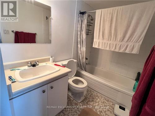 707 - 150 Charlton Avenue E, Hamilton (Corktown), ON - Indoor Photo Showing Bathroom