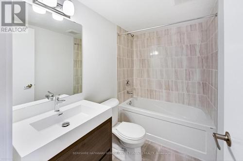 403 - 1865 Pickering Parkway, Pickering (Village East), ON - Indoor Photo Showing Bathroom