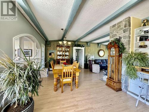 8320 Rainbow Country Road, Bridge Lake, BC - Indoor