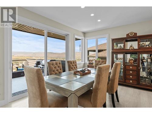 936 Mt Ida Drive, Vernon, BC - Indoor Photo Showing Dining Room