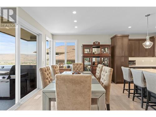 936 Mt Ida Drive, Vernon, BC - Indoor Photo Showing Dining Room