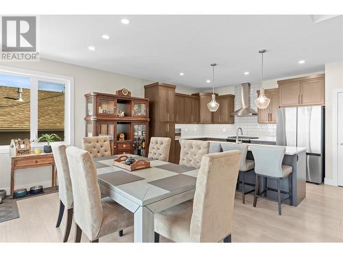 936 Mt Ida Drive, Vernon, BC - Indoor Photo Showing Dining Room