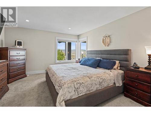 936 Mt Ida Drive, Vernon, BC - Indoor Photo Showing Bedroom