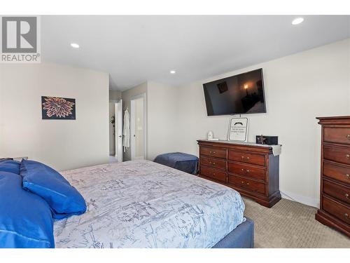 936 Mt Ida Drive, Vernon, BC - Indoor Photo Showing Bedroom