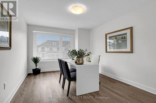 103 - 175 Doan Drive W, Middlesex Centre (Kilworth), ON - Indoor Photo Showing Dining Room