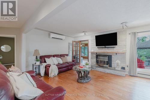 3304 Hamilton Road, Thames Centre (Dorchester), ON - Indoor Photo Showing Living Room With Fireplace