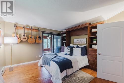 3304 Hamilton Road, Thames Centre (Dorchester), ON - Indoor Photo Showing Bedroom