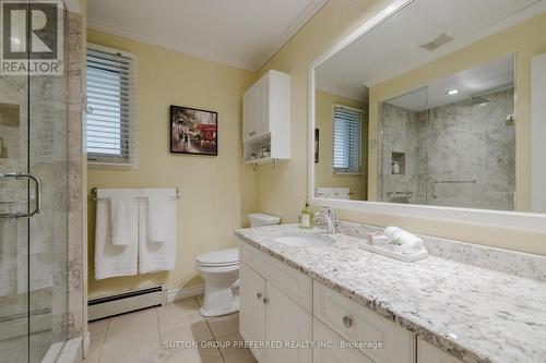 3304 Hamilton Road, Thames Centre (Dorchester), ON - Indoor Photo Showing Bathroom