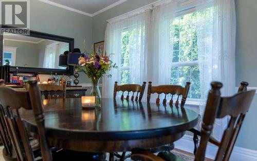 239 10Th  N Avenue, Creston, BC - Indoor Photo Showing Dining Room