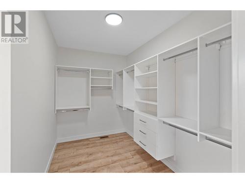 265 Rue Cheval Noir, Kamloops, BC - Indoor With Storage