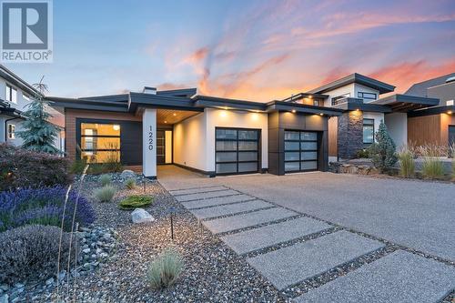 1220 Ponds Avenue, Kelowna, BC - Outdoor With Facade