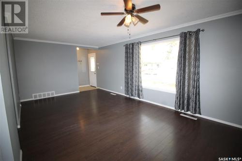 627 1St Street W, Shaunavon, SK - Indoor Photo Showing Other Room