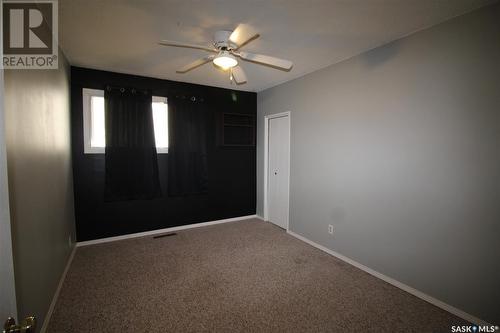 627 1St Street W, Shaunavon, SK - Indoor Photo Showing Other Room