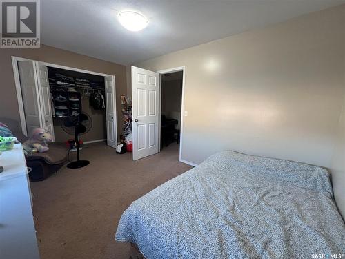 102 350 Maccormack Road, Martensville, SK - Indoor Photo Showing Bedroom