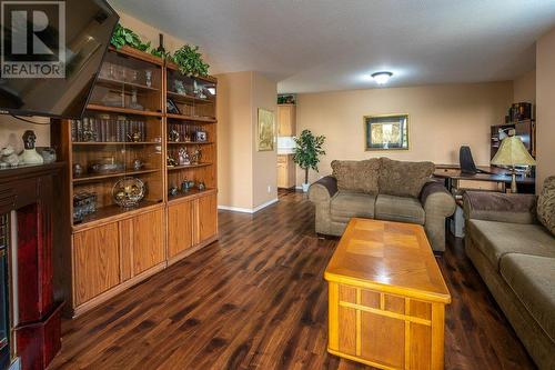 1780 Atkinson Avenue Unit# 106, Penticton, BC - Indoor Photo Showing Living Room