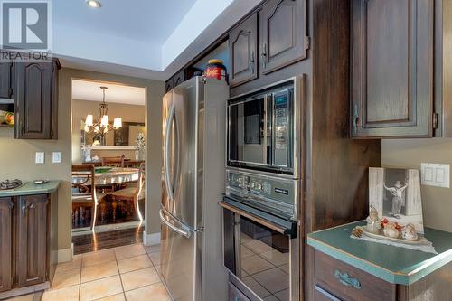 1638 Pritchard Drive, West Kelowna, BC - Indoor Photo Showing Kitchen