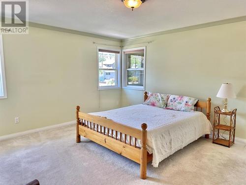 272 Park Rill Road, Oliver, BC - Indoor Photo Showing Bedroom