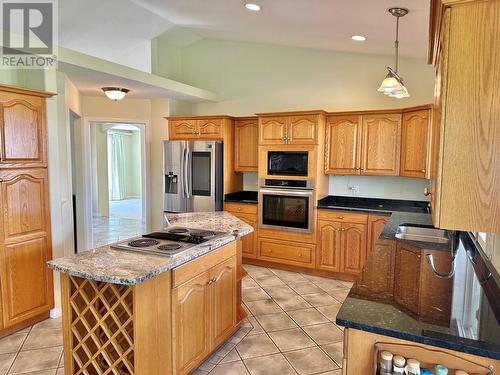 272 Park Rill Road, Oliver, BC - Indoor Photo Showing Kitchen