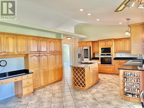 272 Park Rill Road, Oliver, BC - Indoor Photo Showing Kitchen