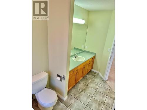 272 Park Rill Road, Oliver, BC - Indoor Photo Showing Bathroom