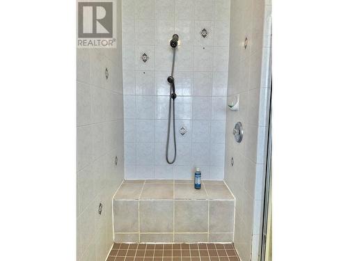 272 Park Rill Road, Oliver, BC - Indoor Photo Showing Bathroom