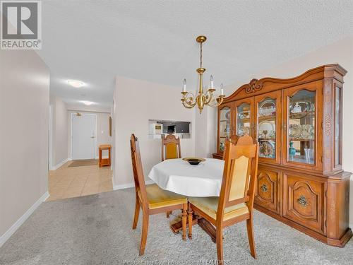 75 Riverside Drive East Unit# 810, Windsor, ON - Indoor Photo Showing Dining Room