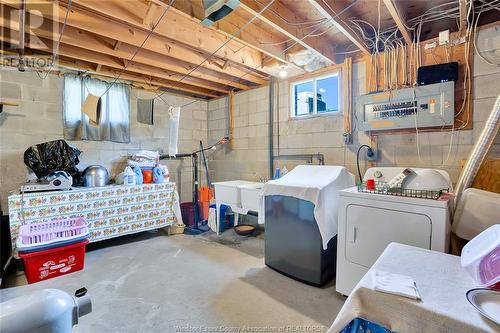 3638-3640 Howard, Windsor, ON - Indoor Photo Showing Laundry Room