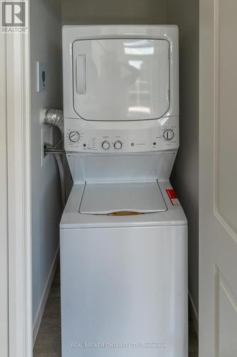 1107 - 22 Hughson Street N, Hamilton, ON - Indoor Photo Showing Laundry Room