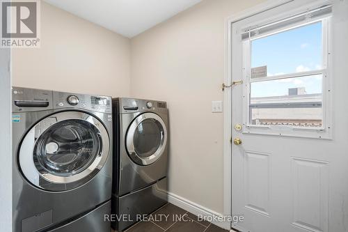 1 Thornton Street, St. Catharines, ON - Indoor Photo Showing Laundry Room