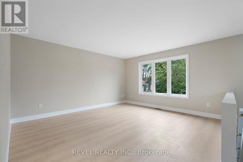 1 Thornton Street, St. Catharines, ON - Indoor Photo Showing Other Room