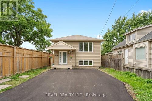 1 Thornton Street, St. Catharines, ON - Outdoor