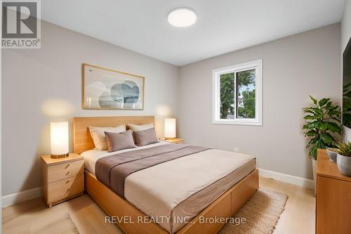 1 Thornton Street, St. Catharines, ON - Indoor Photo Showing Bedroom