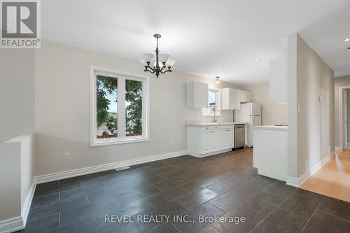 1 Thornton Street, St. Catharines, ON - Indoor Photo Showing Kitchen