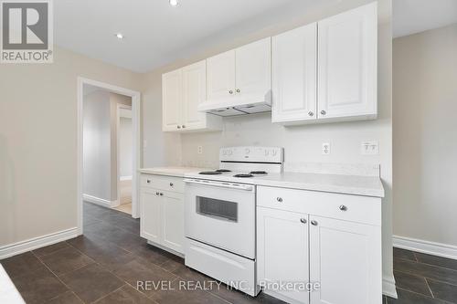 1 Thornton Street, St. Catharines, ON - Indoor Photo Showing Kitchen