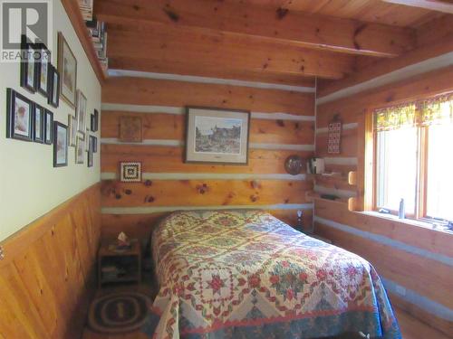 73 Gardiner St, Huron Shores, ON - Indoor Photo Showing Bedroom