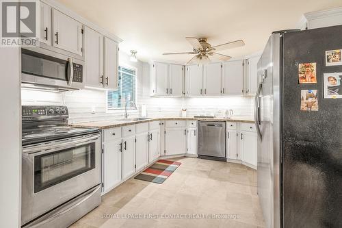 20 Comforts Cove, Innisfil (Alcona), ON - Indoor Photo Showing Kitchen With Stainless Steel Kitchen