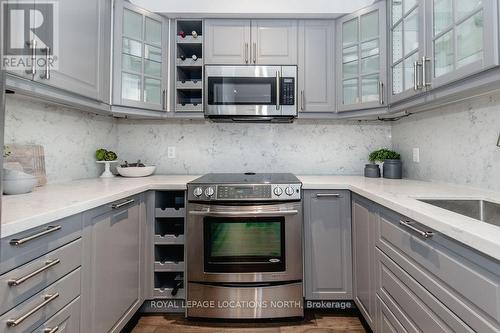 406 - 44 Ferndale Drive S, Barrie (Ardagh), ON - Indoor Photo Showing Kitchen