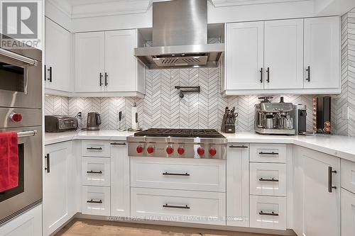 1217 Bowman Drive, Oakville (Glen Abbey), ON - Indoor Photo Showing Kitchen With Upgraded Kitchen