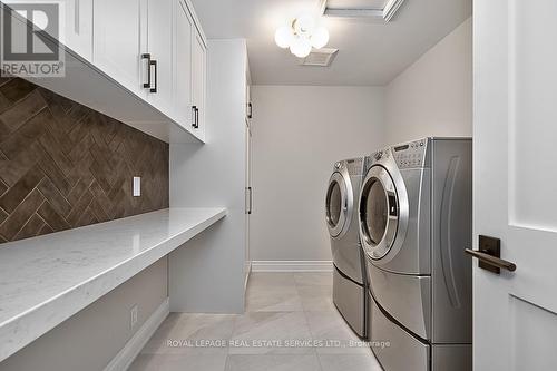 1217 Bowman Drive, Oakville (Glen Abbey), ON - Indoor Photo Showing Laundry Room