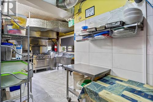 2041 Eglinton Avenue, Toronto (Caledonia-Fairbank), ON 