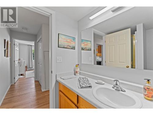 251 6 Street Se Unit# 205, Salmon Arm, BC - Indoor Photo Showing Bathroom