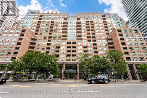 1612 - 889 Bay Street, Toronto (Bay Street Corridor), ON - Outdoor With Facade