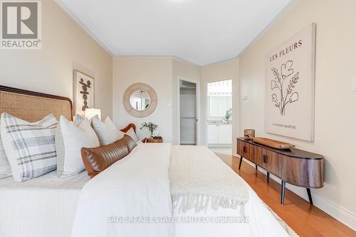 1612 - 889 Bay Street, Toronto (Bay Street Corridor), ON - Indoor Photo Showing Bedroom