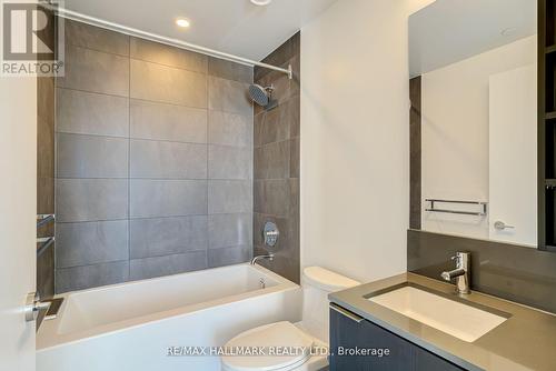 2606 - 7890 Jane Street, Vaughan, ON - Indoor Photo Showing Bathroom