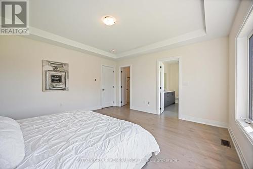 7 William Logan Drive, Richmond Hill, ON - Indoor Photo Showing Bedroom