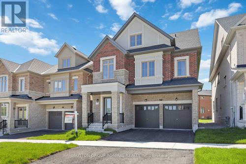 7 William Logan Drive, Richmond Hill, ON - Outdoor With Facade