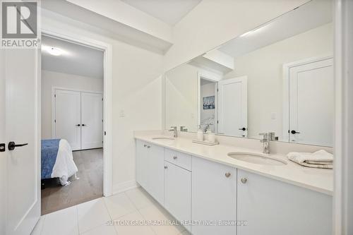 7 William Logan Drive, Richmond Hill, ON - Indoor Photo Showing Bathroom