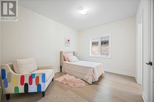 7 William Logan Drive, Richmond Hill, ON - Indoor Photo Showing Bedroom